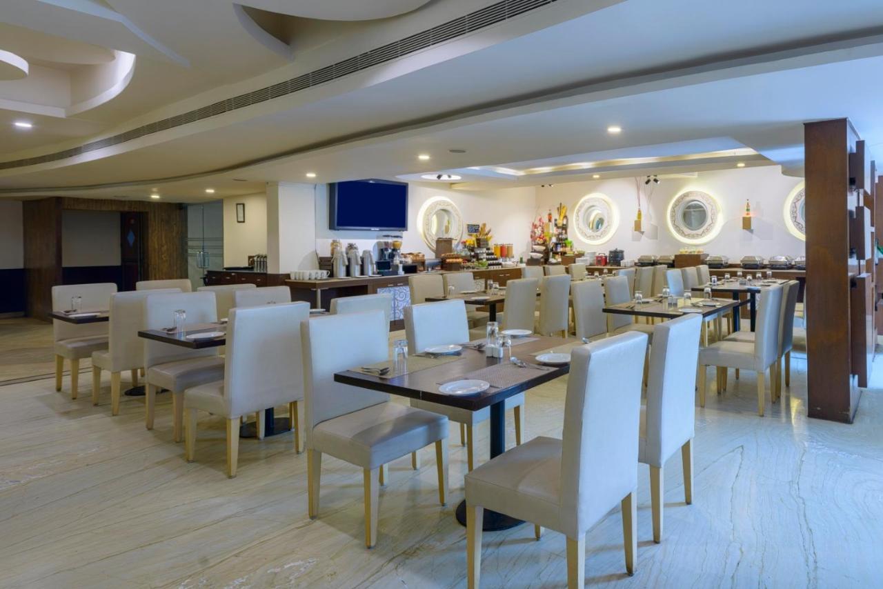 Hotel The Fern Residency - Yeshwanthpur à Bangalore Extérieur photo