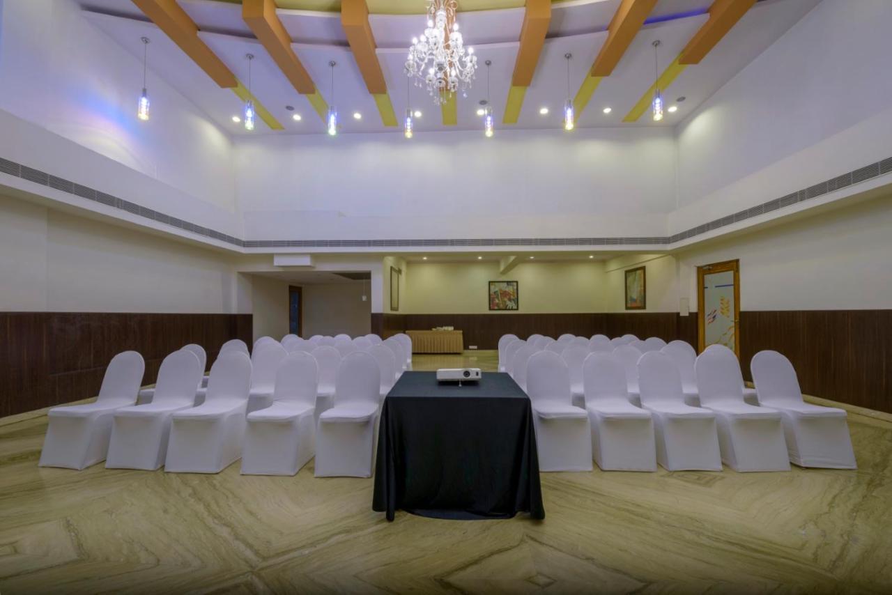 Hotel The Fern Residency - Yeshwanthpur à Bangalore Extérieur photo