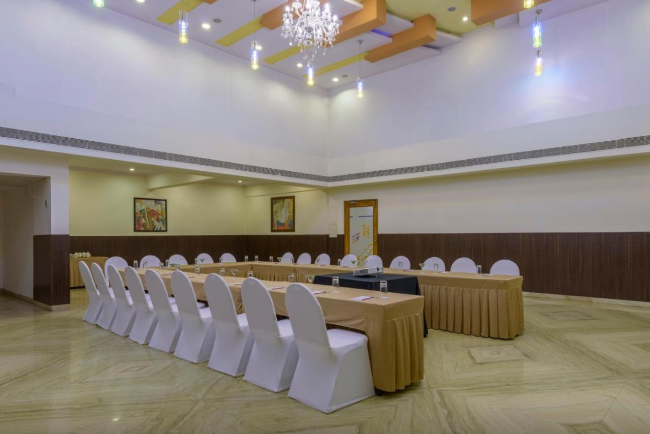 Hotel The Fern Residency - Yeshwanthpur à Bangalore Extérieur photo