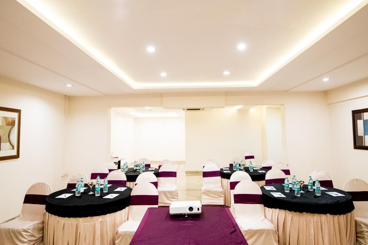 Hotel The Fern Residency - Yeshwanthpur à Bangalore Extérieur photo