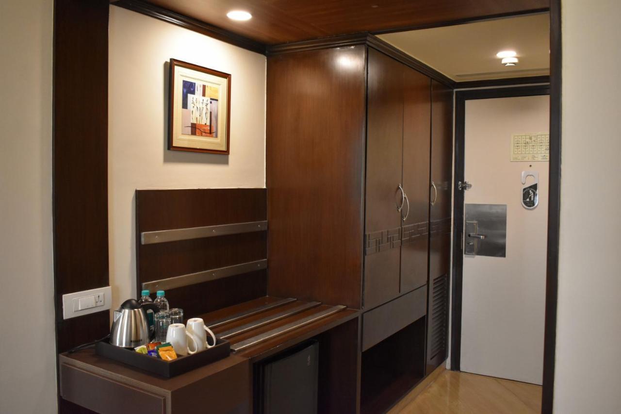 Hotel The Fern Residency - Yeshwanthpur à Bangalore Extérieur photo